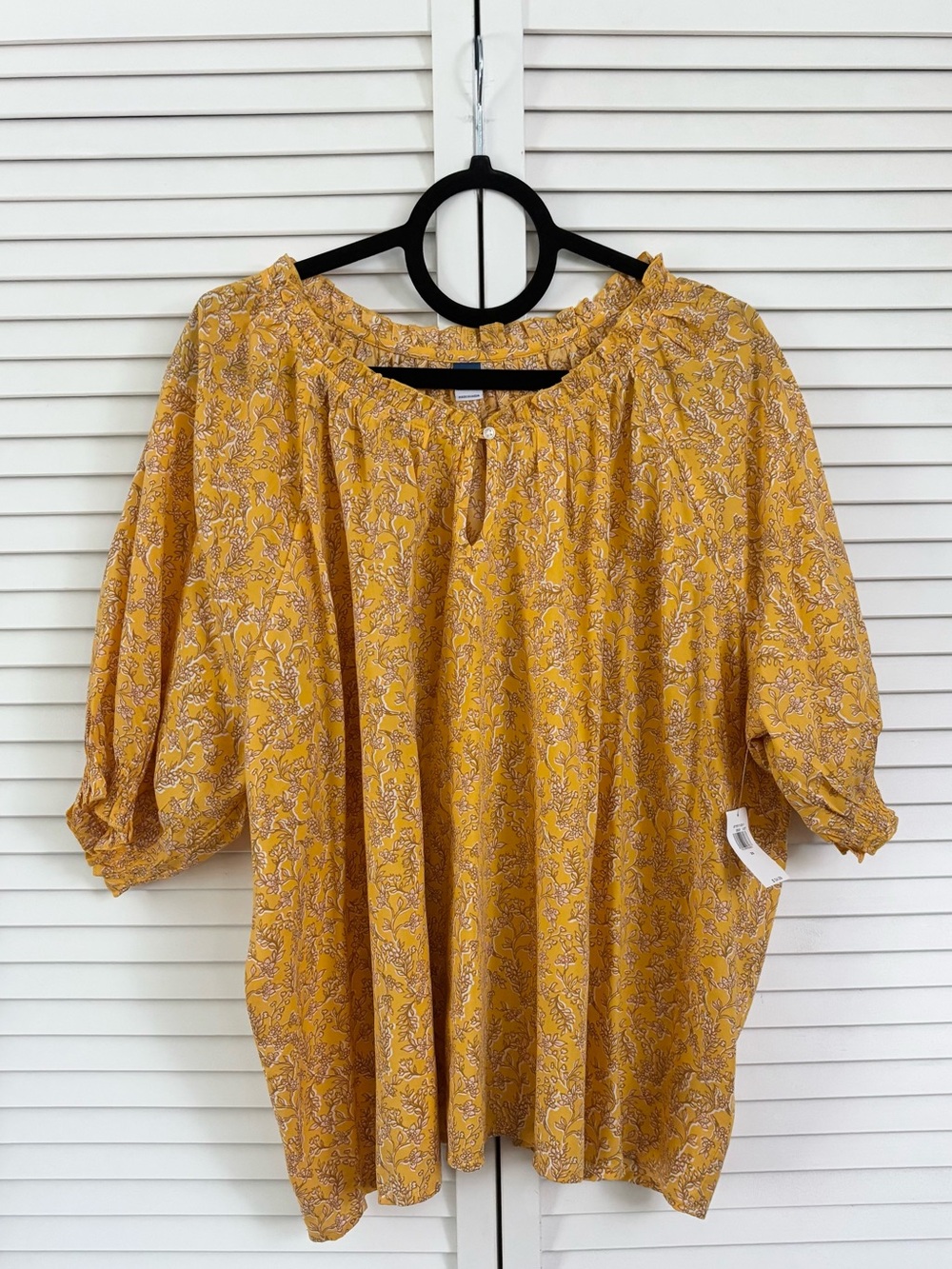 Old Navy Women’s Oversized Yellow Floral Peasant Blouse, Size: 2X, NWT